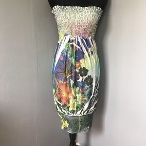 Floral strapless dress